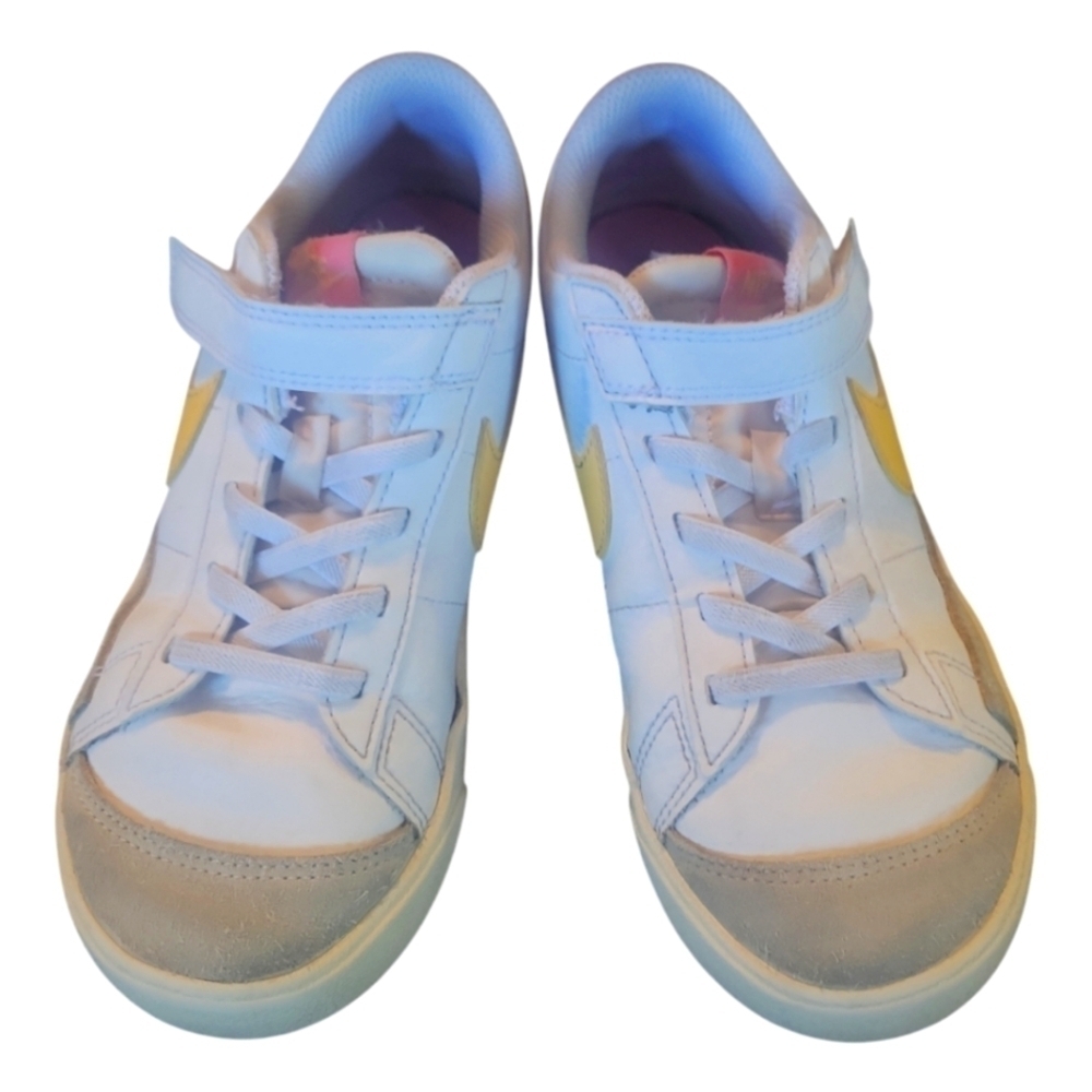 Nike Kids Blazer Low Top '77 White/ Yellow/ Pink Unisex Sneakers Size 2.5Y